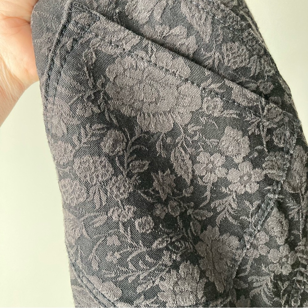 NYDJ‎ Women’s Lift Tuck Black Floral Pattern Leggings Jeans Size 10 - Picture 11 of 14